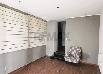 Stanza vuota - Locale Commerciale via principe umberto
 
213, Augusta - foto 6