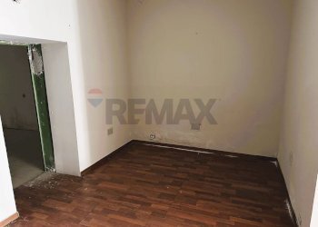 Stanza vuota - Locale Commerciale via principe umberto
 
213, Augusta - foto 7