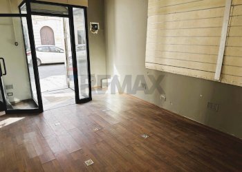 Stanza vuota - Locale Commerciale via principe umberto
 
213, Augusta - foto 13