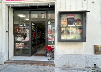Edificio all\'aperto - Attività Commerciale Via Marsala
 
34, Pachino - foto 2