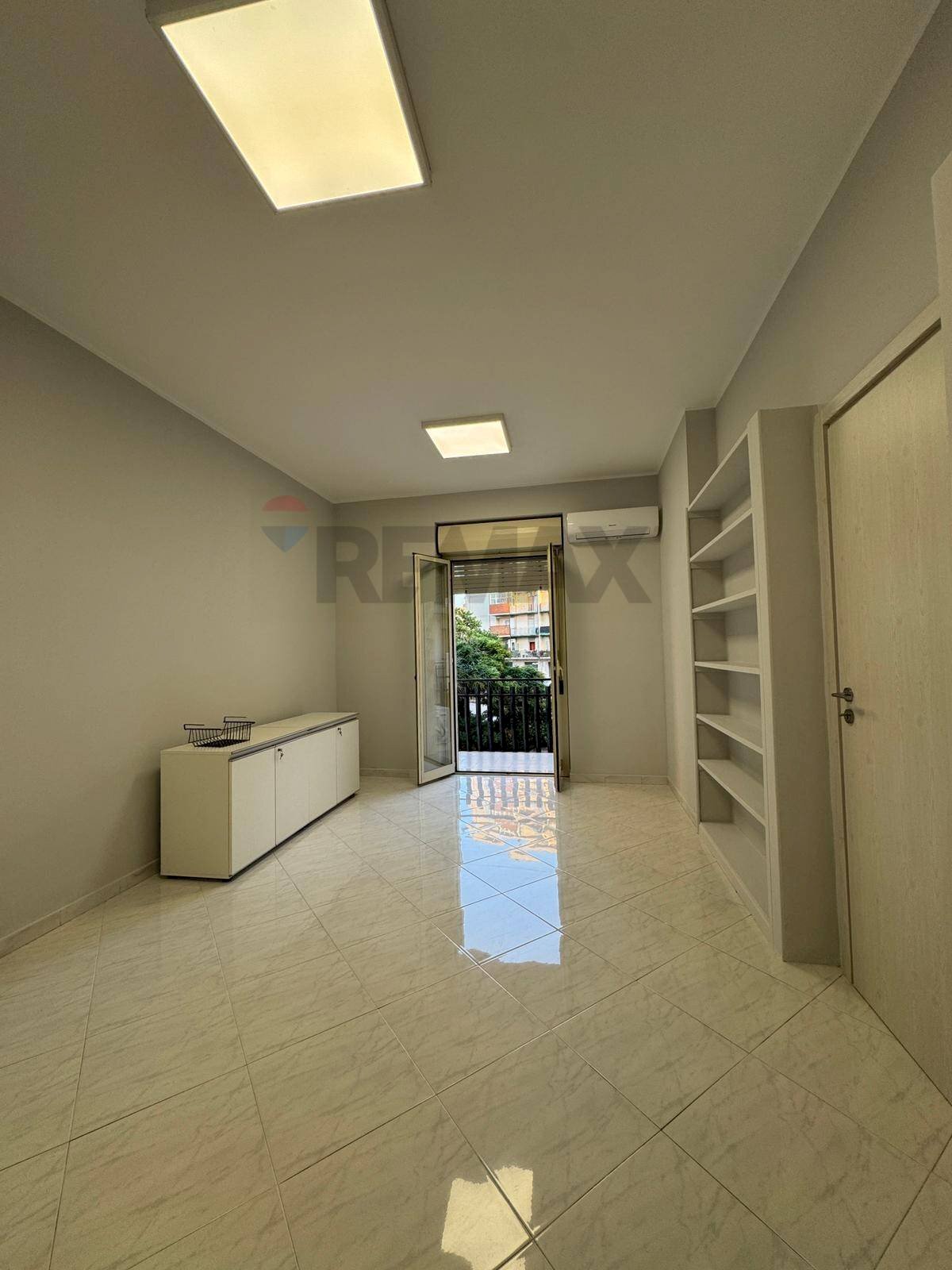 Ricezione / Lobby - Apartment VIA UNIONE SOVIETICA
 
6, Siracusa - photo 2