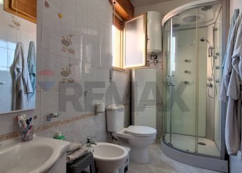 Bagno - Appartamento Via U. Foscolo
 
37, Pachino - foto 12