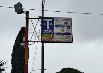 Edificio all\'aperto - Attività Commerciale viale edoardo garrone
 
14, Melilli - foto 29