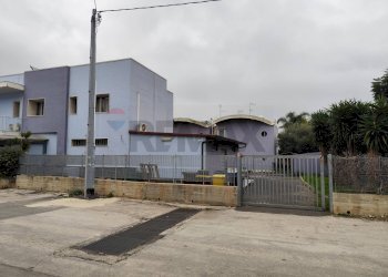 Casa all\'aperto - Attività Commerciale viale edoardo garrone
 
14, Melilli - foto 30