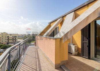 Balcone - Quadrilocale Via Edmondo De Amicis
 
56, Floridia - foto 7