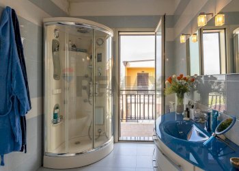 Bagno - Quadrilocale Via Edmondo De Amicis
 
56, Floridia - foto 11