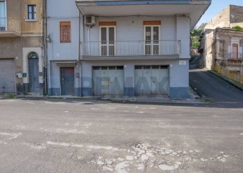 Edificio all\'aperto - Independent house Piazza Vittorio Veneto
 
28, Lentini - photo 2