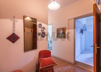 Hall / corridoio - Independent house Piazza Vittorio Veneto
 
28, Lentini - photo 7