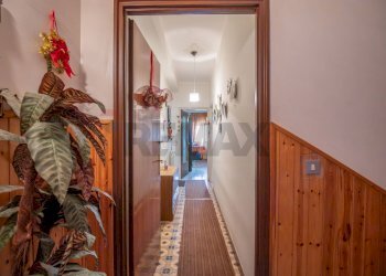 Hall / corridoio - Independent house Piazza Vittorio Veneto
 
28, Lentini - photo 18