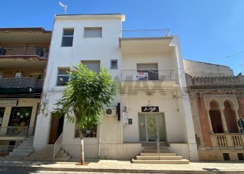 Edificio all\'aperto - Casa indipendente Santa Croce Camerina - foto 1