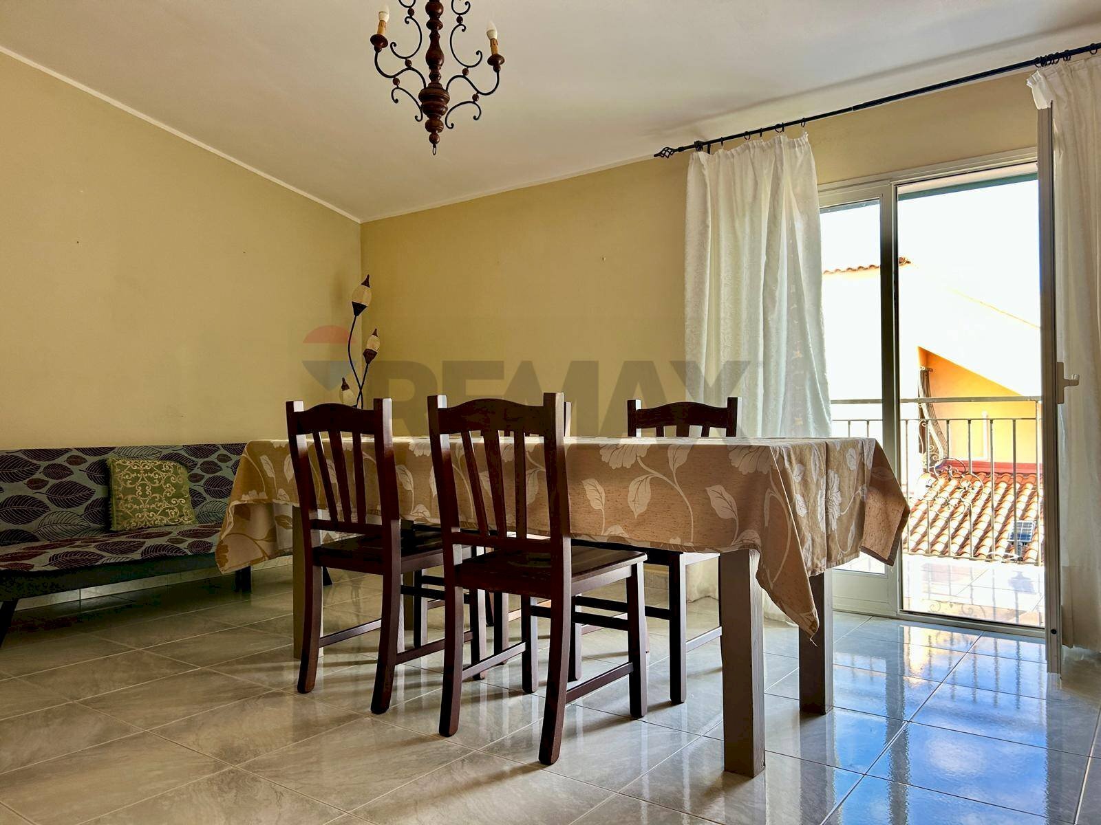 Sala da pranzo - Appartamento VIA LAGO DI VARESE
 
11, Siracusa - foto 2