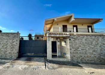 Casa all\'aperto - Appartamento VIA LAGO DI VARESE
 
11, Siracusa - foto 1