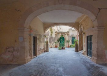 Terrazza - Quadrilocale piazza san Giuseppe
 
1, Siracusa - foto 3