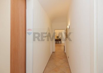 Hall / corridoio - Quadrilocale piazza san Giuseppe
 
1, Siracusa - foto 10