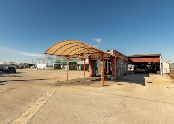 Edificio all\'aperto - Commercial Premises Marianna Missale
 
1, Melilli - photo 17