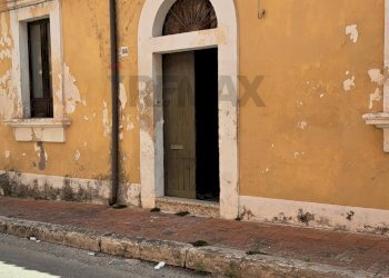 Casa all\'aperto - Casa indipendente Via Magenta
 
166, Canicattini Bagni - foto 2