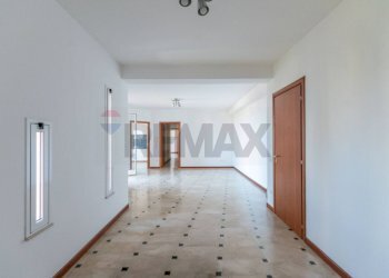 Hall / corridoio - Appartamento Via Cristoforo Colombo
 
8, Rosolini - foto 7