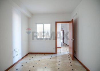 Stanza vuota - Appartamento Via Cristoforo Colombo
 
8, Rosolini - foto 26