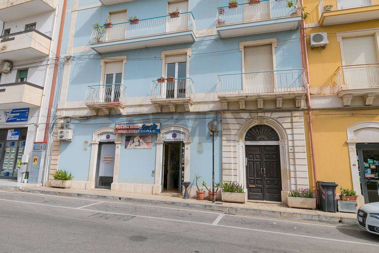 Edificio all\'aperto - Trilocale Via Alcide De Gaspari
 
6, Siracusa - foto 3