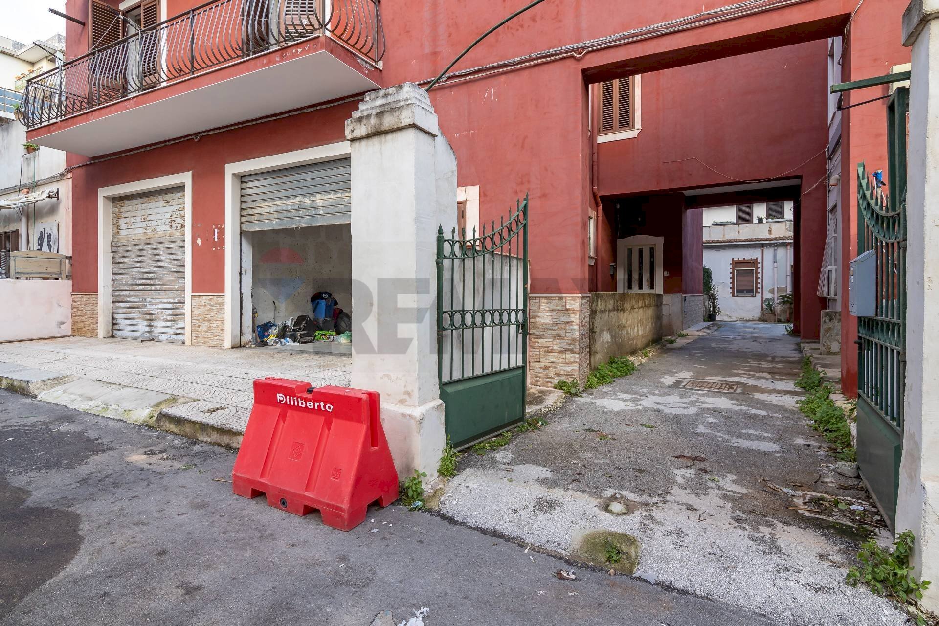 Edificio all\'aperto - Independent house Via Vanvitelli
 
22-24-26, Siracusa - photo 2