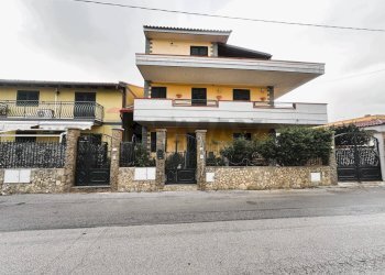 Casa all\'aperto - Appartamento via monte renna
 
3, Siracusa - foto 1
