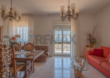 Salone - Quadrilocale via San Giovanni
 
29, Melilli - foto 1