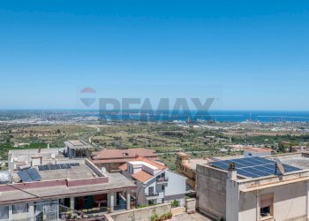 Veduta - Quadrilocale via San Giovanni
 
29, Melilli - foto 13