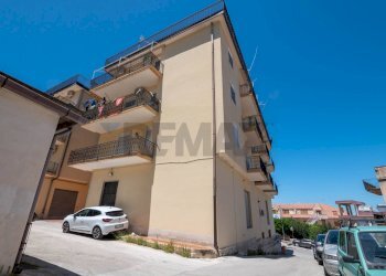 Facciata - Quadrilocale via San Giovanni
 
29, Melilli - foto 34