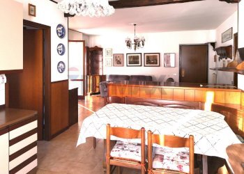 Sala da pranzo - Appartamento Via Divisione Acqui
 
5, Almè - foto 1