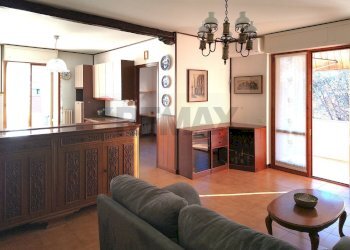 Soggiorno - Appartamento Via Divisione Acqui
 
5, Almè - foto 3