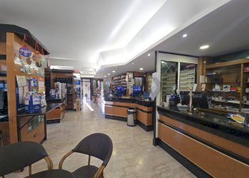 Ricezione / Lobby - Attività Commerciale Via Francesco Ferdinando D'avalos
 
59, Pescara - foto 6