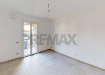 Stanza vuota - Trilocale VIA BARSANTI
 
43B, Cava Manara - foto 21