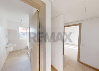 Hall / corridoio - Trilocale via barsanti
 
43b, Cava Manara - foto 23