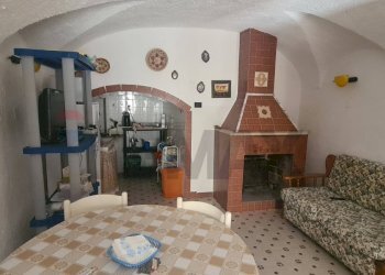 Sala da pranzo - Appartamento Via San Giorgio
 
24, Vieste - foto 3