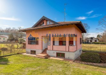 Foto 1 - Villa via del pozzo
 
1, Albizzate - photo 1