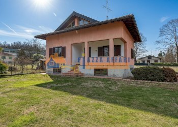 Foto 4 - Villa via del pozzo
 
1, Albizzate - photo 4