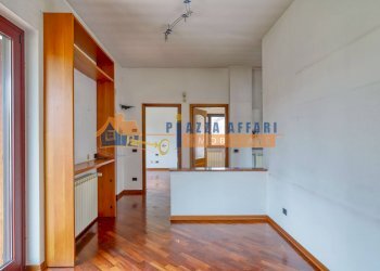 Foto 12 - Villa via del pozzo
 
1, Albizzate - photo 12