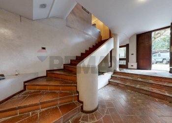 Scale - Villa Via De Amicis
 
6, Venegono Superiore - foto 7