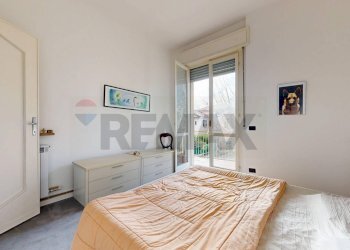 Camera / camera da letto - Villa Via De Amicis
 
6, Venegono Superiore - foto 38