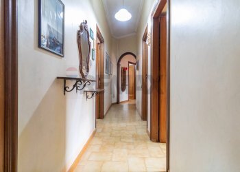 Hall / corridoio - Quadrilocale Via Nino Bixio
 
15, Frascati - foto 5