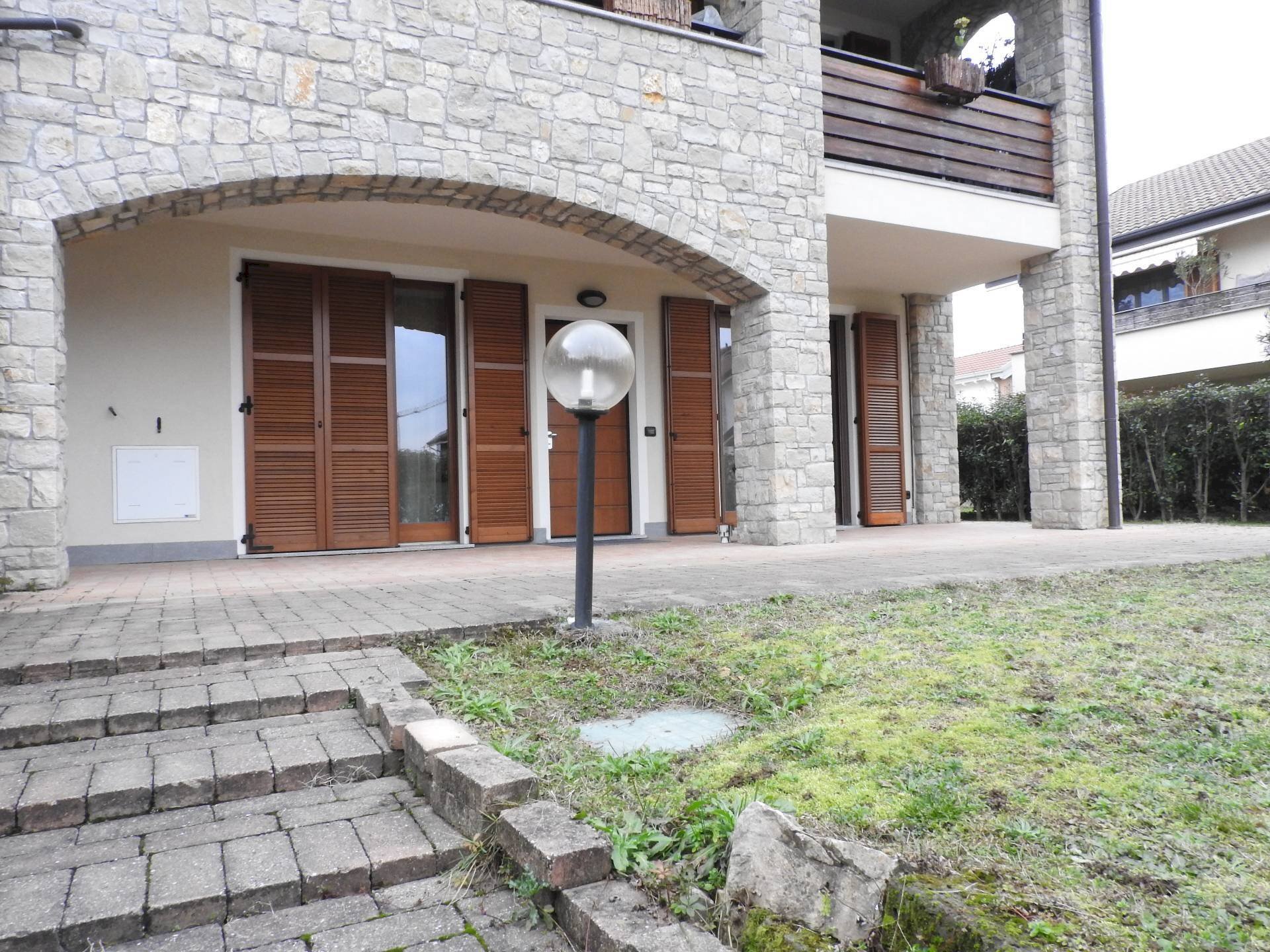 Foto 1 - Four-room apartment via Salvo D'Acquisto, 12/A, Bernareggio - photo 1