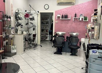 Foto 3 - Locale Commerciale via Roma
 
53, Gorla Minore - foto 3