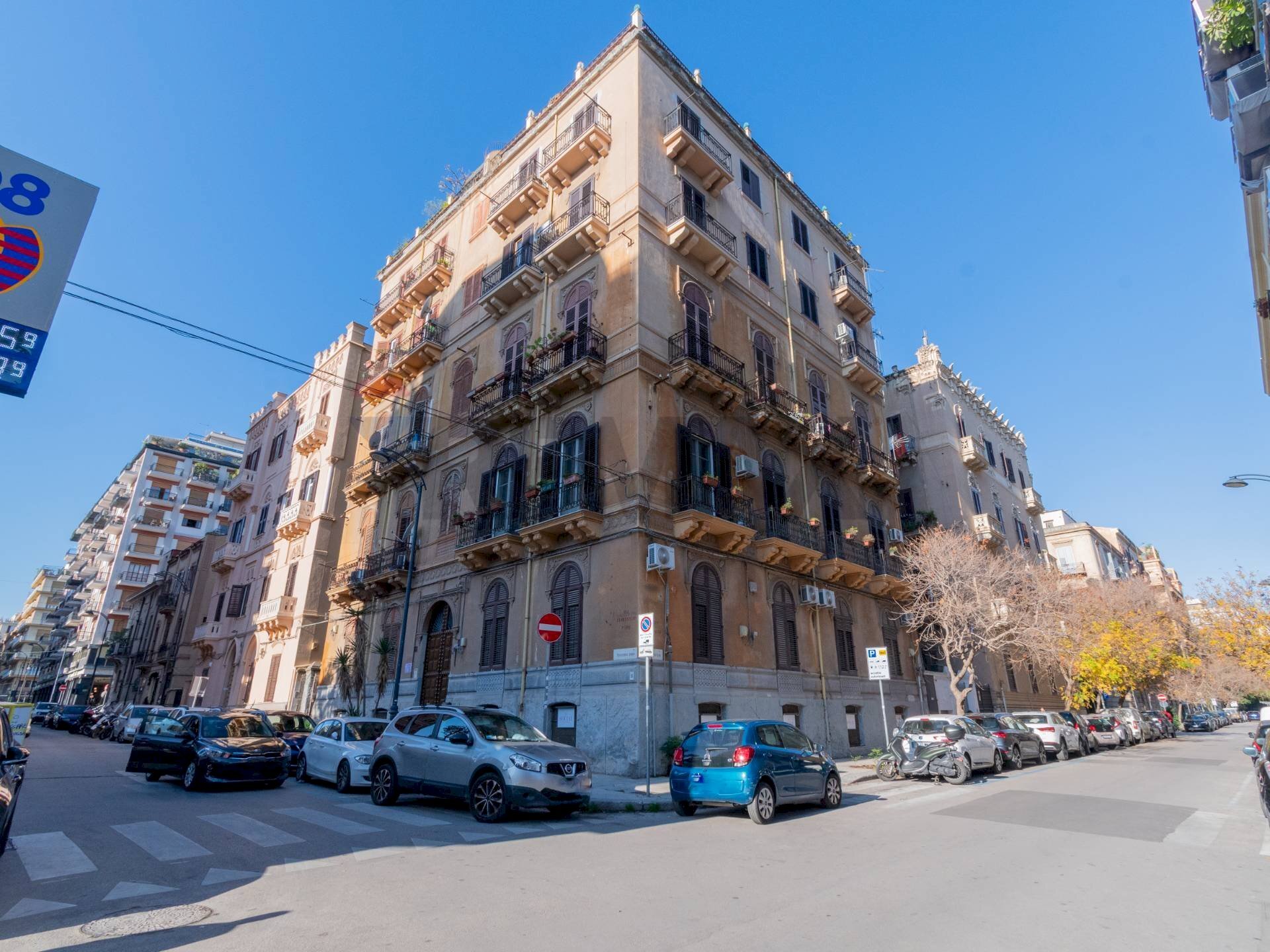 Edificio all\'aperto - Commercial Premises Via Giorgio Castriota
 
2, Palermo - photo 1