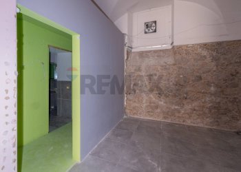 Stanza vuota - Locale Commerciale Via Giorgio Castriota
 
2, Palermo - foto 15