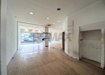 Stanza vuota - Locale Commerciale Via Ausonia
 
107, Palermo - foto 5