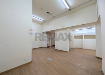 Stanza vuota - Locale Commerciale Via Ausonia
 
107, Palermo - foto 10