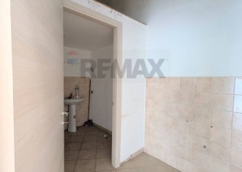 Stanza vuota - Locale Commerciale Via Ausonia
 
107, Palermo - foto 11