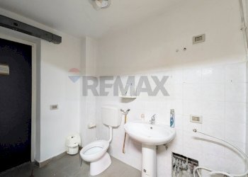 Bagno - Locale Commerciale Via Ausonia
 
107, Palermo - foto 12