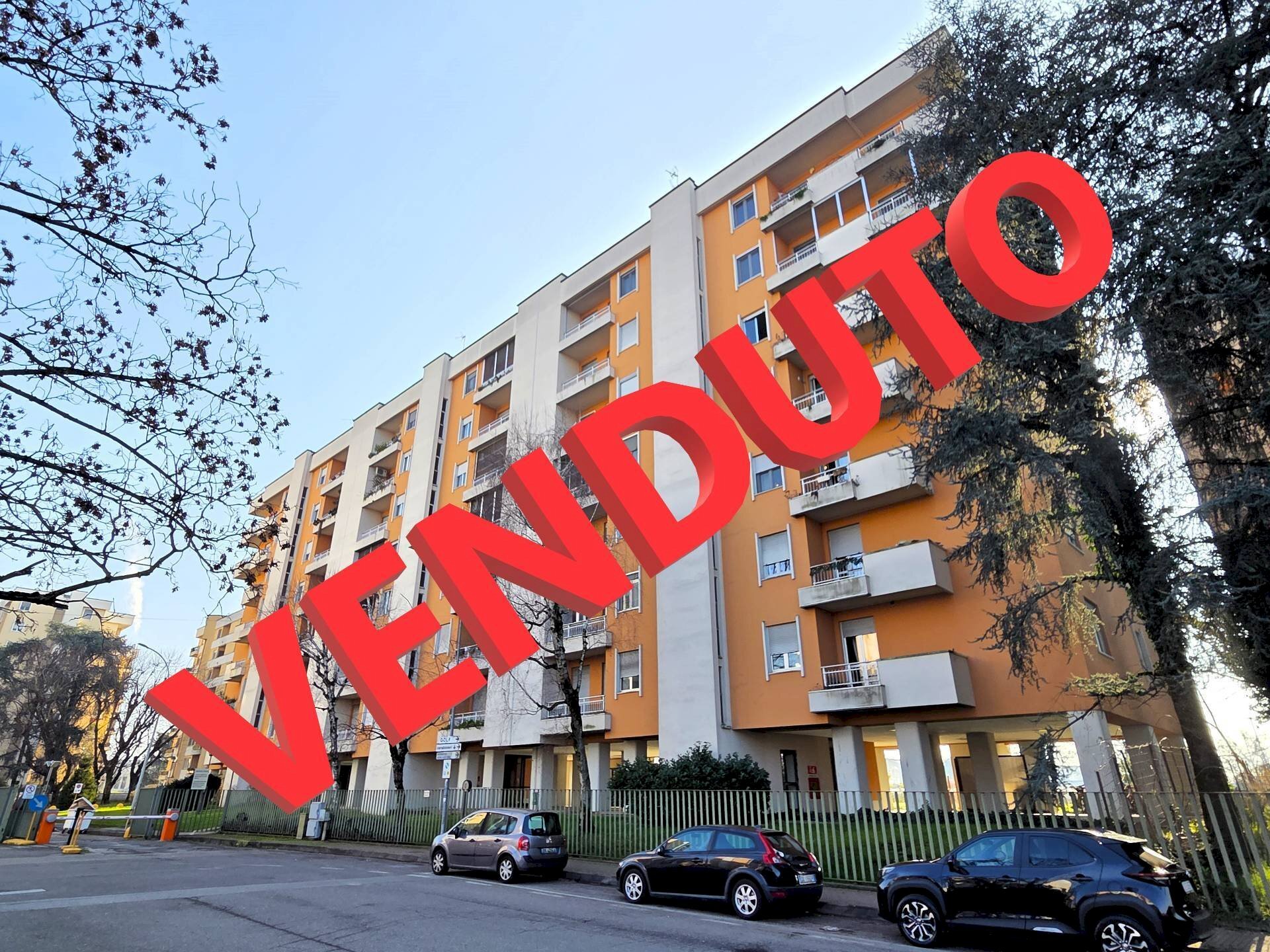 Foto 1 - Four-room apartment Via Sporting Mirasole
 
6, Opera - photo 1