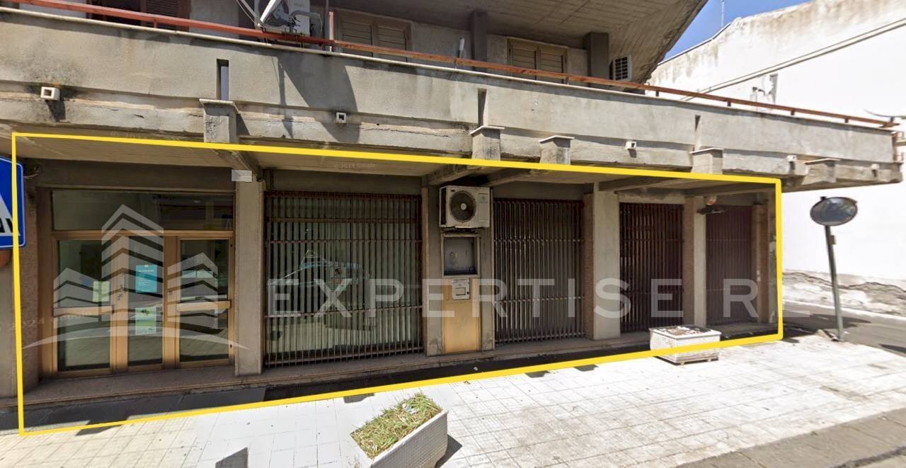 Foto 1 - Locale Commerciale Via Tripoli
 
106, Aci Castello - foto 1